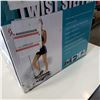 Image 2 : TWIST STEPPER EXERCISER