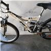 Image 2 : WHITE SPORTEK BIKE