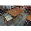 Image 2 : ANTIQUE DINING TABLE W/ 6 CHAIRS