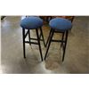 Image 2 : 2 BLUE AND BLACK METAL BAR STOOLS