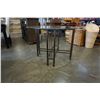 Image 2 : METAL BASE GLASSTOP DINING TABLE