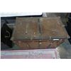 Image 2 : ANTIQUE SHIPPING TRUNK