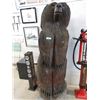Image 1 : Chainsaw & Hand Carved Cedar 6 ' Bear Statue