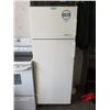 Image 1 : Apartment Size Danby Fridge - 21" x 23" x 63" Tall