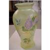 Image 1 : Exquisite Fenton Glass Signed Hand Drapery Vase #843683