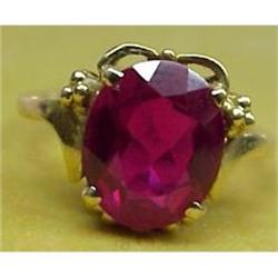 Lovely LADIES GOLD GARNET RING #851797