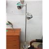 Image 1 : 2 Globe Silver Metal Floor Lamp