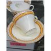 Image 3 : 5 Vintage Aynsley Bone China Teacup & Saucers