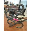 Image 1 : 5 Bottle Horse Shoe Wine Rack