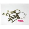 Image 1 : 2 Rings of Large Brass Skeleton Keys