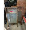 Image 1 : 2 Vintage Washboards