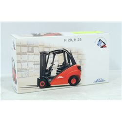 LINDE DIECAST FORKLIFT MODEL