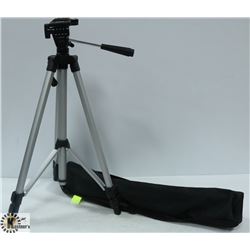 ALUMINUM CAMERA TRIPOD - ADJUSTABLE