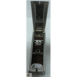 ANTIQUE DARWIN AUTO STROP RAZOR IN CASE