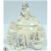 Image 1 : IGLOO & ESKIMO SCULPTURE- PEARLITE MARBLE