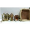 Image 1 : BASKET OF VINTAGE BRASS ITEMS