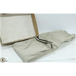 BOX W/NEW WIND RIVER OUTFITTING MEN'S