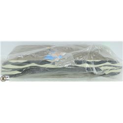 NEW CAT SCRATCHER WITH CATNIP