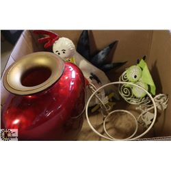 LARGE BOX W/GARDEN DECOR INCL. METAL