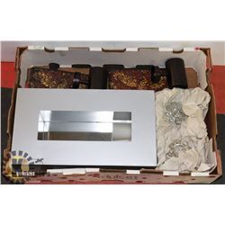 LARGE FLAT W/WALL-MOUNT CANDLE