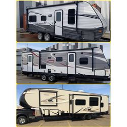 FEATURED HOLIDAY TRAILERS