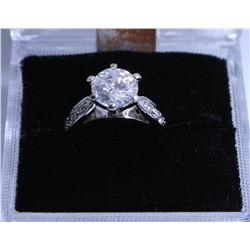 STERLING SILVER CZ RING SIZE 6