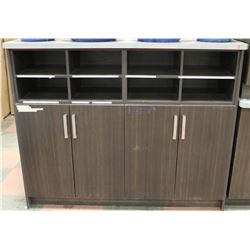 SHIPPING COUNTER - 63.5 X 19.5" X 51"