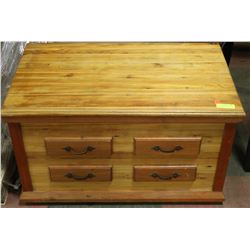 VINTAGE SOLID CEDAR RUSTIC TRUNK - TIGHT