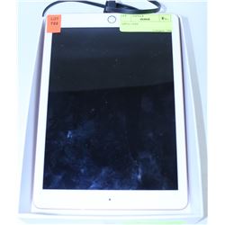 APPLE I-PAD WITH CHARGER