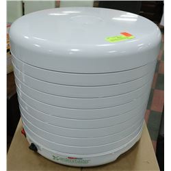NEW NESCO GARDEN MASTER 8 TRAY FOOD DEHYDRATOR