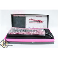 ROYALE PRO PINK LEOPARD STRAIGHTENER W/ HAIR CLIPS