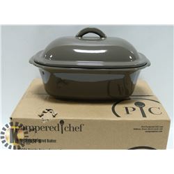 PAMPERED CHEF MINI DEEP COVERED BAKER