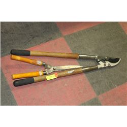 YARDWORK TREE TRIMMER AND HEDGE TRIMMER