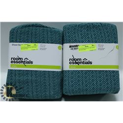 LOT OF 2 ROOM ESSENTIALS XL TWIN SHEET SET, INCL