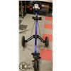 Image 1 : FOLDING GOLF CADDY