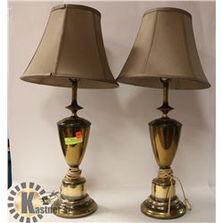 PAIR OF BRASS TABLE LAMPS WITH SHADES