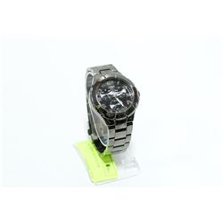 MENS GUESS TRIPLE REGISTER WATCH