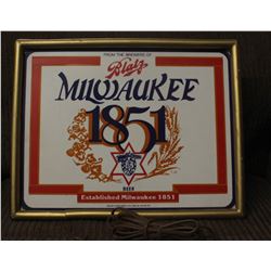VINTAGE BLATZ MIWAUKEE 1851 LIGHT UP BEER SIGN