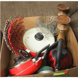 BOX WITH 5-PC RED POT & PAN SET, RED KETTLE,