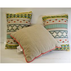 SET OF 3 THROW PILLOWS, NEW