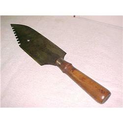 Knife, fish scaling, chipper, heavy unmarked #881218