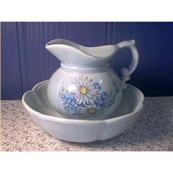 Beautiful  Pitcher And Bowl  USA #881257