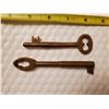 Image 2 : TWO BRASS C.P.R. (CPR) KEYS