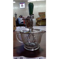 MEASURING CUP & HAND MIXER