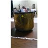 Image 1 : BRASS POT (WITH CRACK)