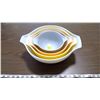 Image 1 : 4 PYREX BOWLS