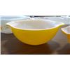 Image 5 : 4 PYREX BOWLS