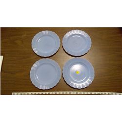 4 PYREX PLATES