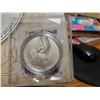 Image 2 : 2015 $20.00 PURE SILVER COIN (BUGS BUNNY)