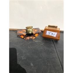 LOT OF 2 1960'S TABLE LIGHTERS